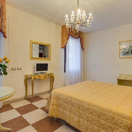 Hotel Bernardi Semenzato เวนิส ภายนอก รูปภาพ