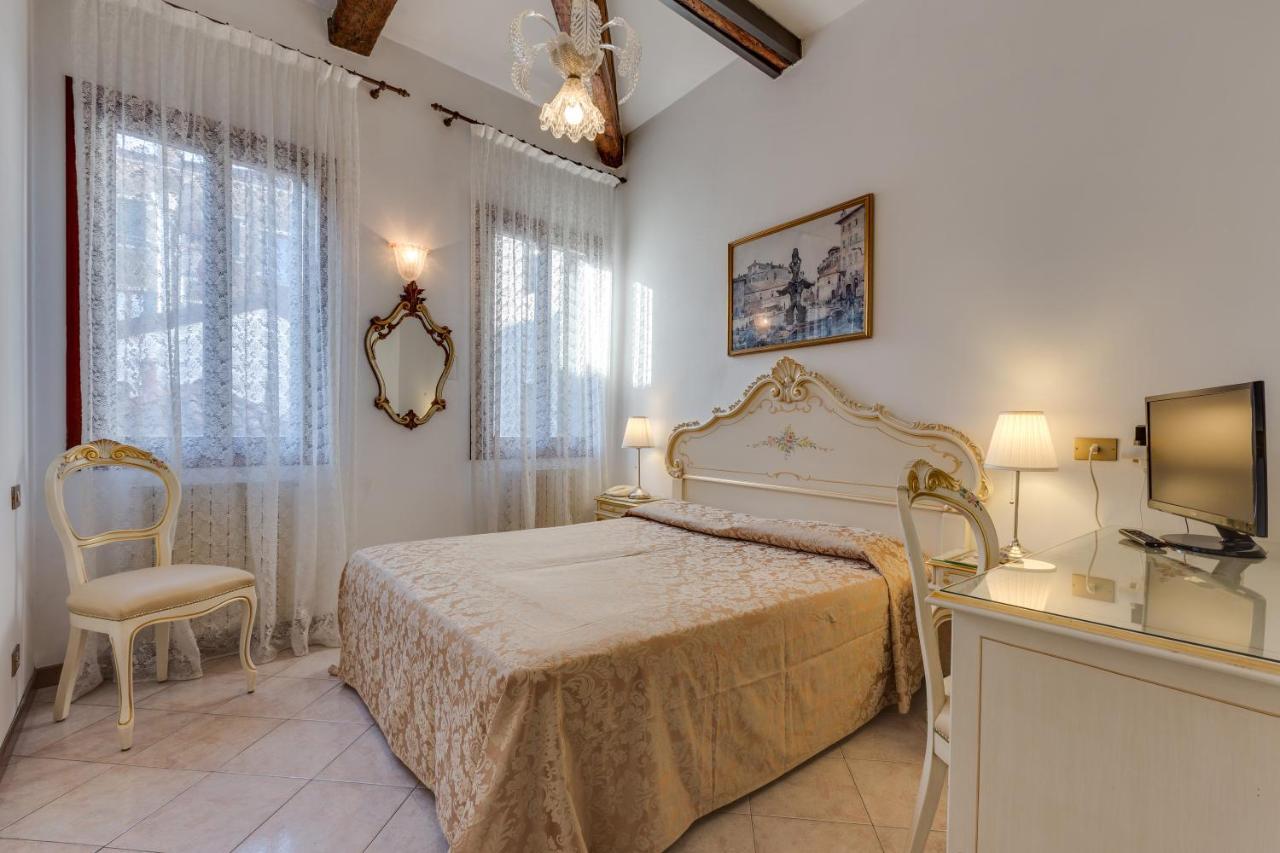 Hotel Bernardi Semenzato เวนิส ภายนอก รูปภาพ
