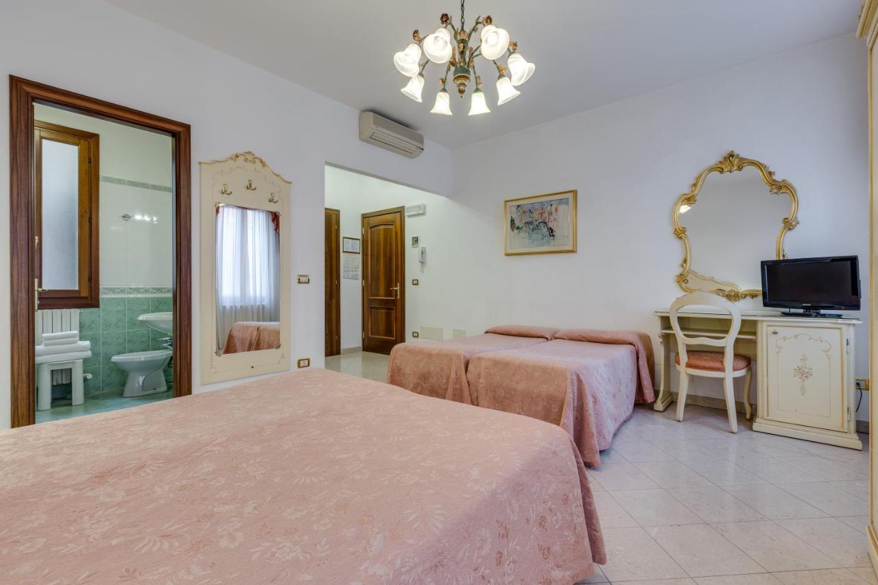 Hotel Bernardi Semenzato เวนิส ภายนอก รูปภาพ
