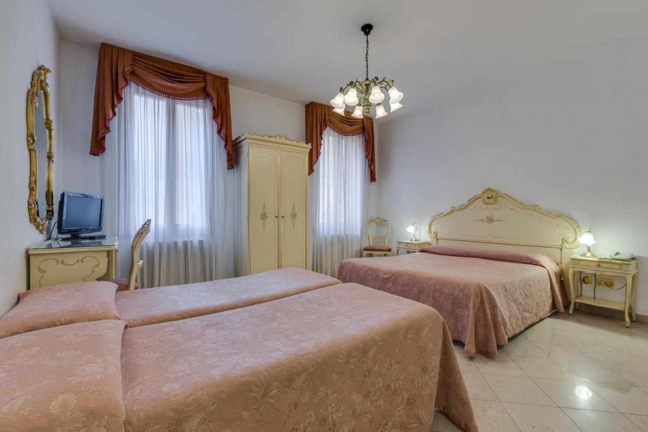 Hotel Bernardi Semenzato เวนิส ภายนอก รูปภาพ